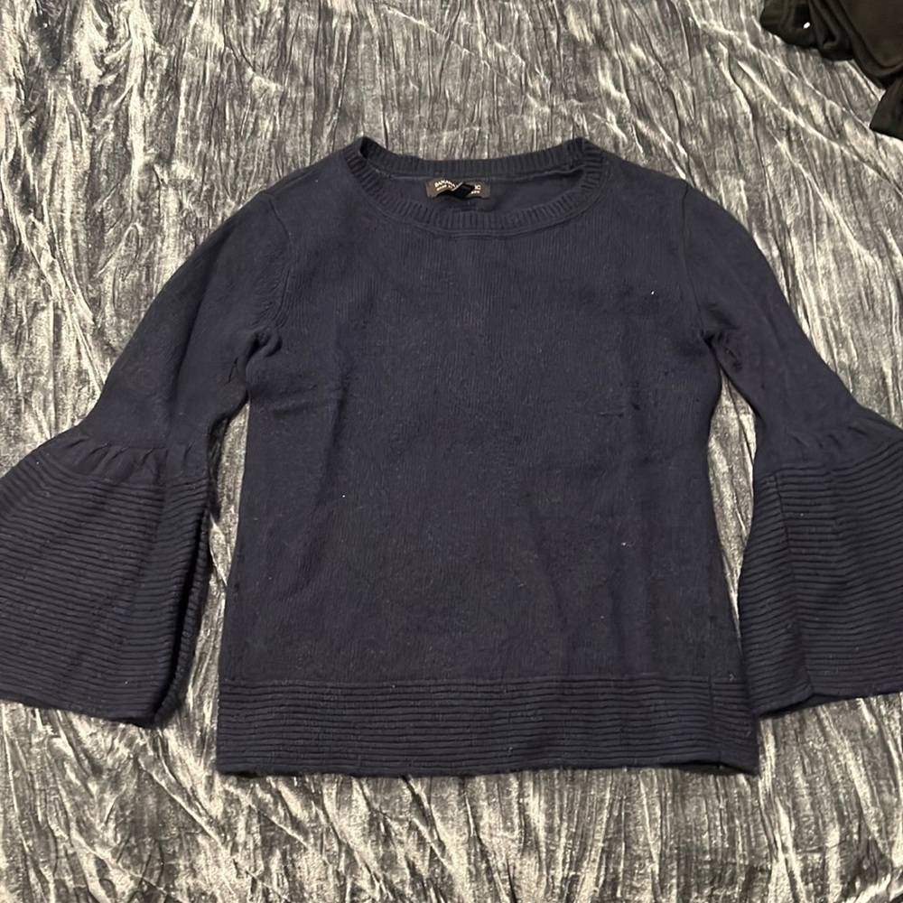 Cute navy sweater with bell sleeves